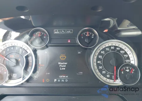 2018 Ram 1500 Laramie 4X2 5'7 Box из США, поврежденный, VIN 1C6RR6NT6JS219075